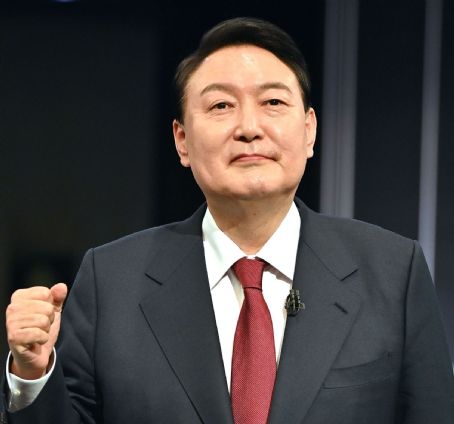 Yoon Seok-youl