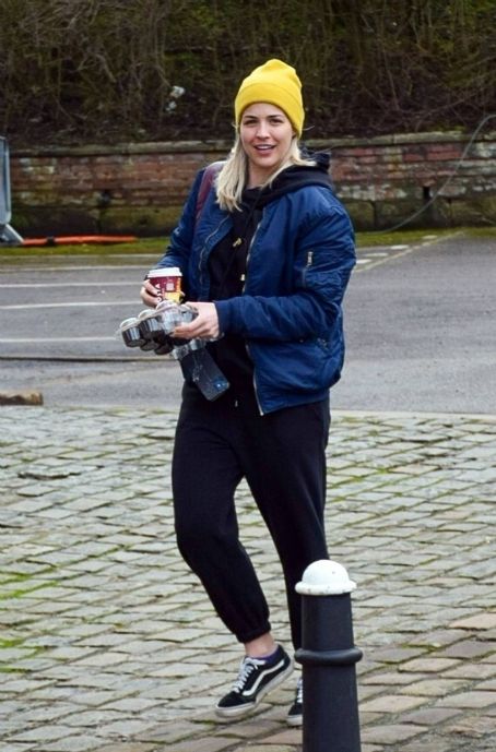 Gemma Atkinson – Steps out in Manchester