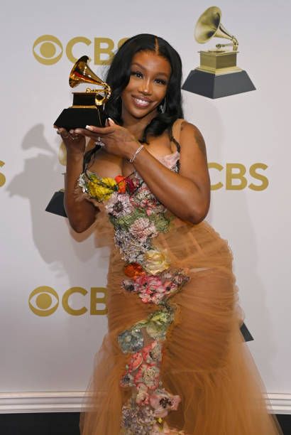 SZA - The 64th Annual GRAMMY Awards - Winners Photo Room