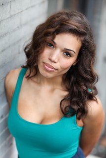 Ciara Renée