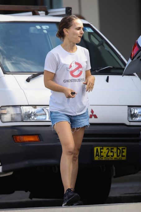 Natalie Portman – Seen wearing a Ghostbusters T Shirt with denim shorts