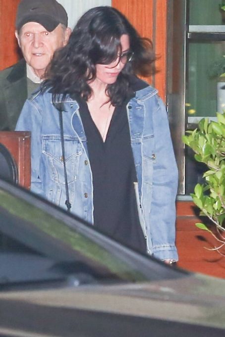Courteney Cox – Celebrated her 59th birthday with friends Jennifer Aniston and Mary McCormack