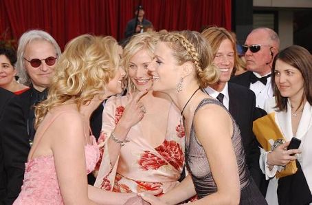 Faith Hill, Cameron Diaz and Gwyneth Paltrow - The 74th Annual Academy Awards (2002)