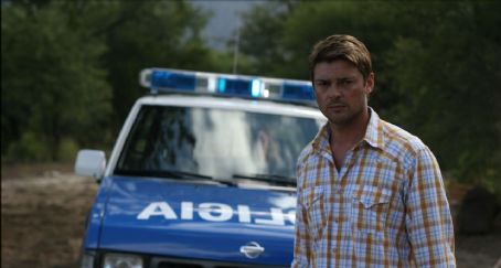 Karl Urban - And Soon the Darkness