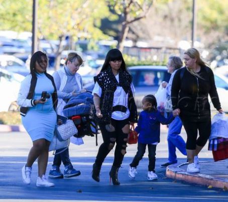 Blac Chyna, King Cairo, and Dream Kardashian at The Mall in Calabasas, California - January 14, 2017