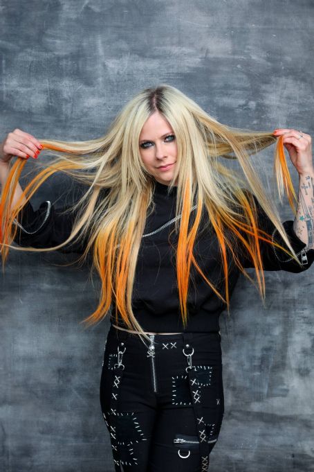 Avril Lavigne – LA Times 2022