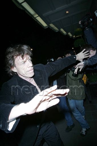 Mick Jagger and L'Wren Scott arriving back at Claridges Hotel, after attending his son James Jagger fancy dress birthday party, held at the Hedges and Butler club - London - 30 August 2006