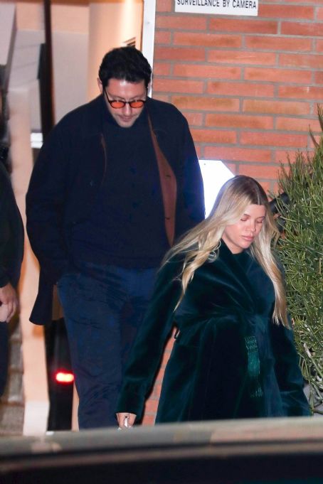 Sofia Richie – Display her growing baby bump while exiting the NB44 party