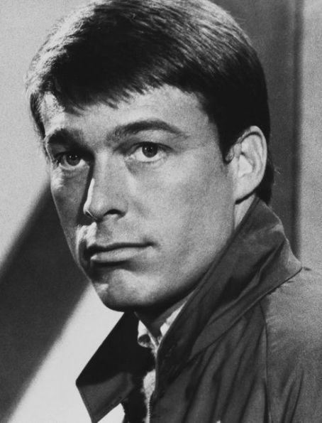 Burr DeBenning