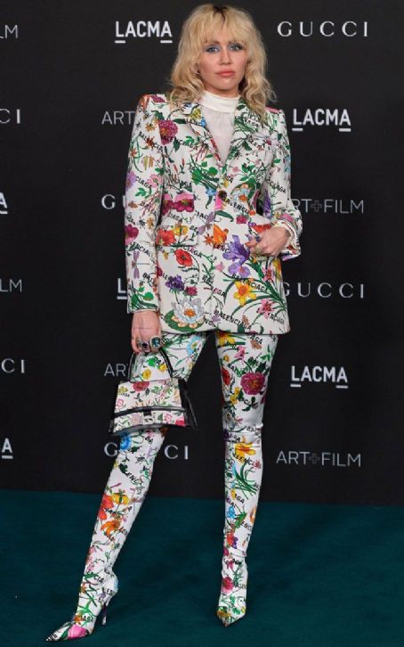 Miley Cyrus wears Gucci - 2021 LACMA  Art + film Gala on November 6, 2021