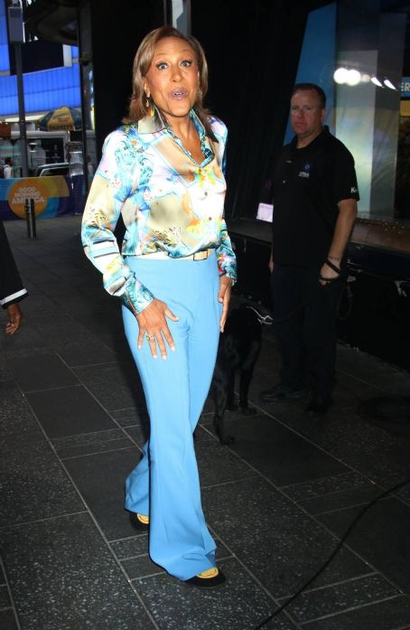Robin Roberts – Photographed at ‘Good Morning America’ in New York