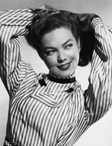 Who is Dona Drake dating? Dona Drake boyfriend, husband