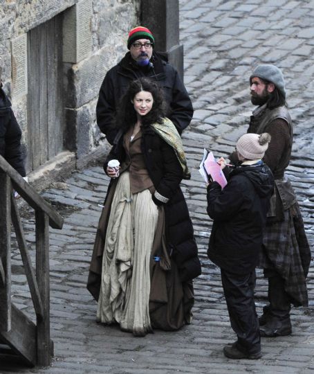 Caitriona Balfe – Filming ‘Outlander’ In Fife | Caitríona Balfe Picture ...