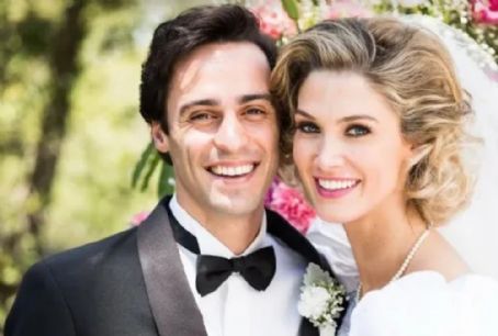 Richard Brancatisano - Olivia Newton-John: Hopelessly Devoted to You