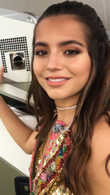 Isabela Moner Merced Instagram And Social Media Pics And Video Famousfix 3253