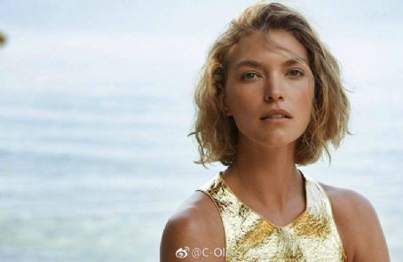 Arizona Muse - Madame Figaro Magazine Pictorial [France] (21 July 2017)