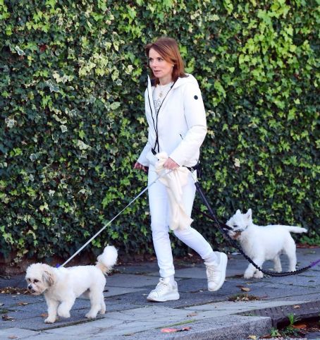 Geri Halliwell – seen out walking her dogs in North London | Geri