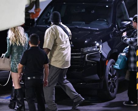 Britney Spears – Seen with a mystery male in West Hollywood