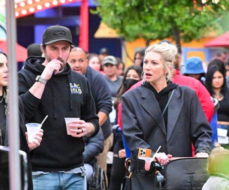Katie Maloney – Seen at Universal Studios with Stassie Schroeder and Beau Clark