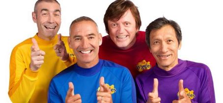 Who is The Wiggles dating? The Wiggles girlfriend, wife