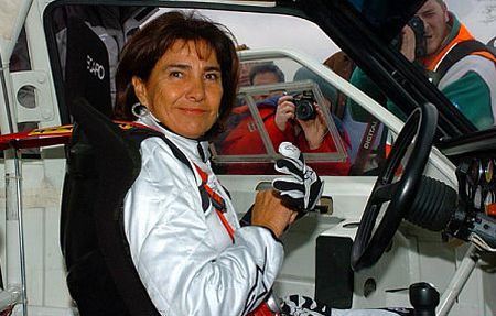 French female racing drivers FamousFix list