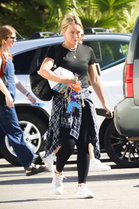 Hilary Duff – Seen at her local CVS in Studio City