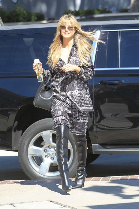 Heidi Klum – Arrives at America’s Got Talent Finals in Pasadena