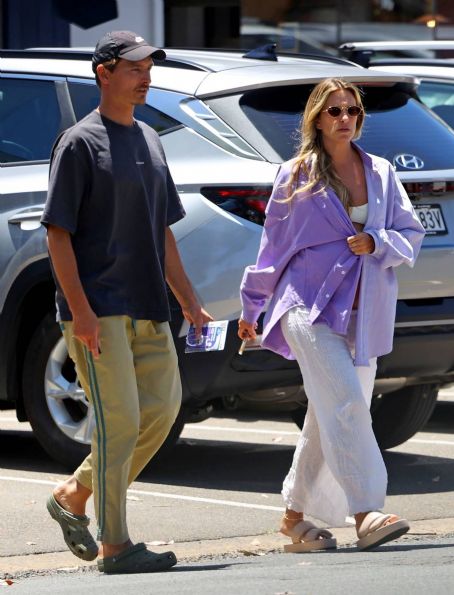 Renee Bargh – Out in Sydney