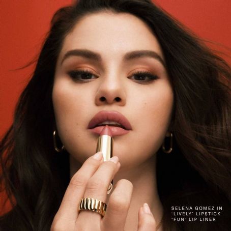 Selena Gomez – Rare Beauty (2022)