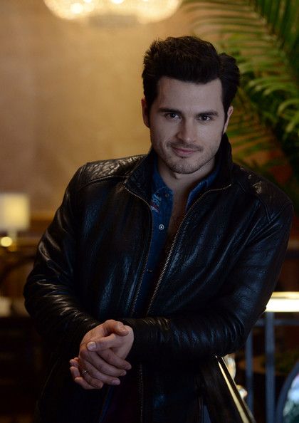 Who is Michael Malarkey dating? Michael Malarkey girlfriend, wife