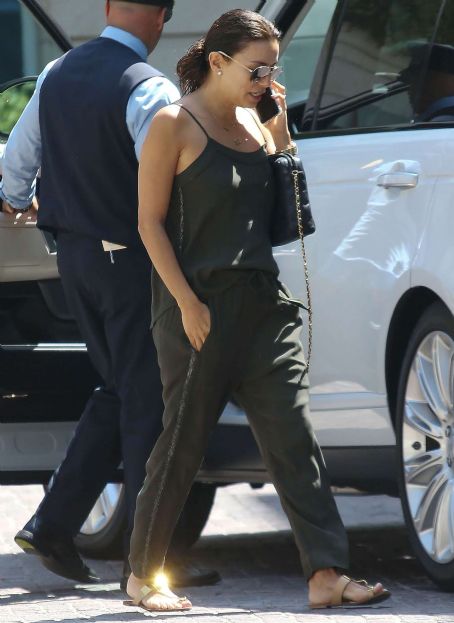 Eva Longoria out and about in Los Angelse