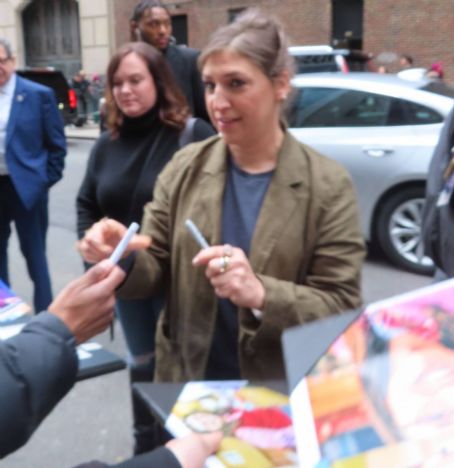 Mayim Bialik – Gives autographs to fans at The Late Show with Stephen Colbert in NY