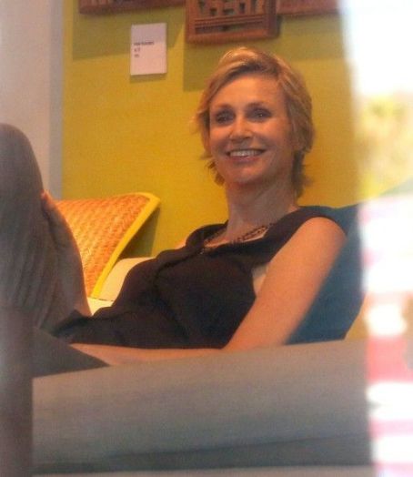 Jane Lynch Shopping For Furniture In West Hollywood | Jane Lynch