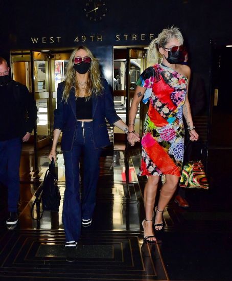 Miley Cyrus – Out in retro 70s rocker dress with mom Tish in New York