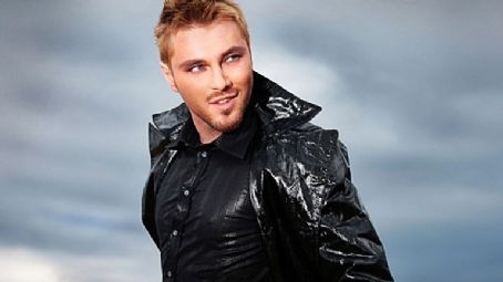 Miroslav Kostadinov