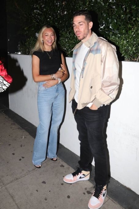 Corinne Olympios On A Date Night With A Mystery Man In Los Angeles