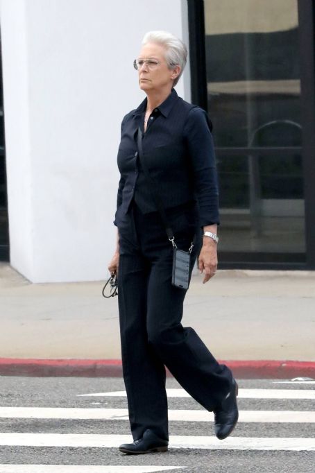 Jamie Lee Curtis Is Spotted Out And About In Los Angeles Jamie Lee