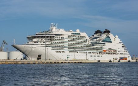 MV Seabourn Encore