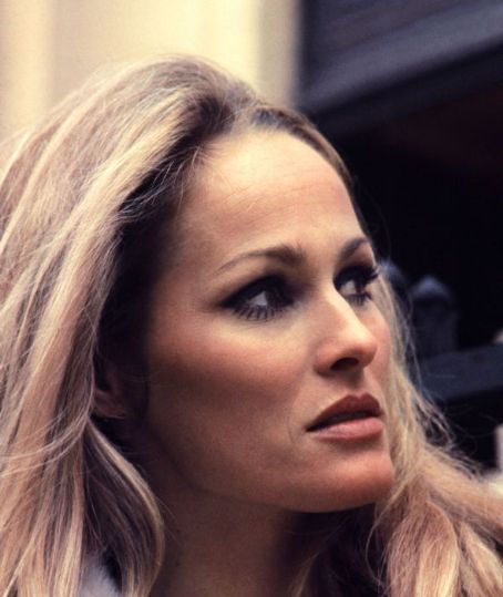 Ursula Andress | Ursula Andress Picture #51270805 - 454 x 539 - FanPix.Net