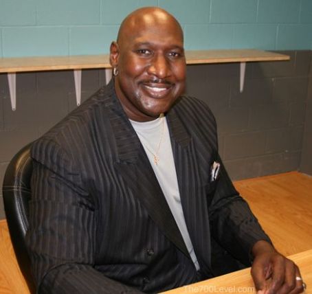 Darryl Dawkins: Manchild in the Promised Land, 1980 – From Way Downtown