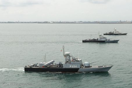 Iranian missile boat Paykan (2003)