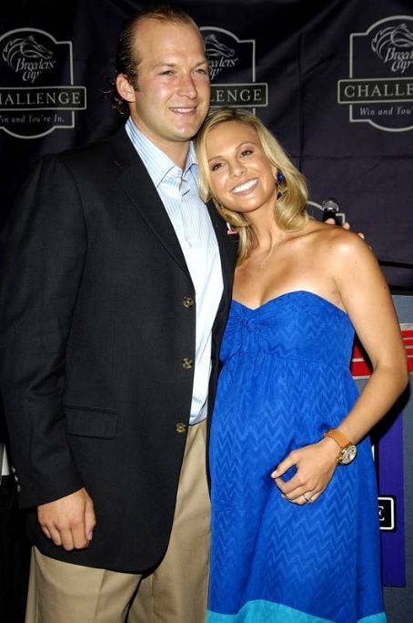 Who is Don Hasselbeck dating? Don Hasselbeck girlfriend, wife