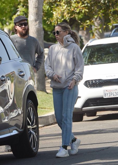 Kate Hudson – With Danny Fujikawa head to her sons baseball game in Los Angeles
