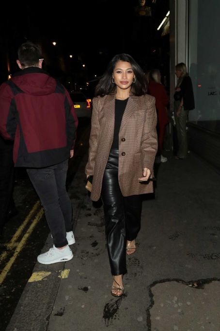 Vanessa White – Arriving at Mahiki in London | Vanessa White Picture