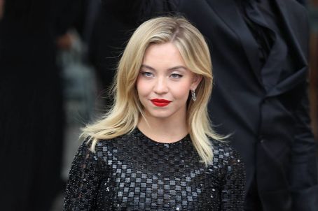 Sydney Sweeney – Giorgio Armani Prive Haute Couture Spring Summer 2023 ...