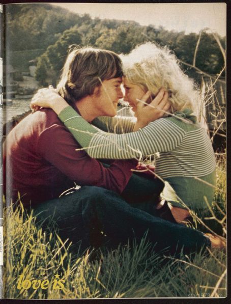 Karen Umphrey - Star Magazine Pictorial [United States] (May 1973)