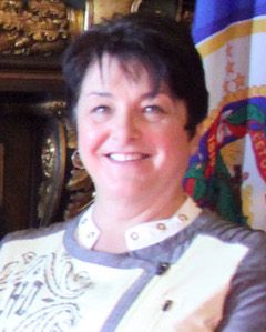 Tama Theis