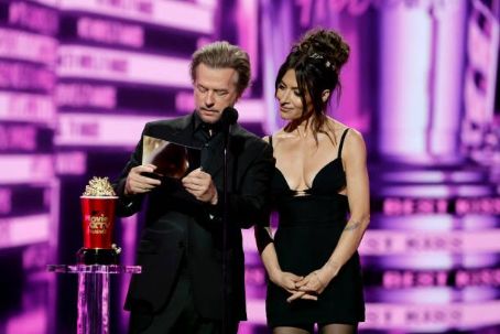 David Spade and Sarah Shahi - The 2022 MTV Movie & TV Awards