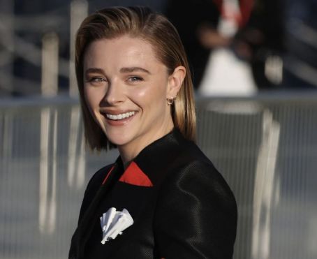 Chloë Grace Moret