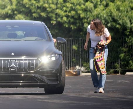 Jennifer Garner – With Ben Affleck spotted in Los Angeles